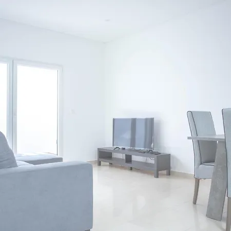 Forest Village Exótic